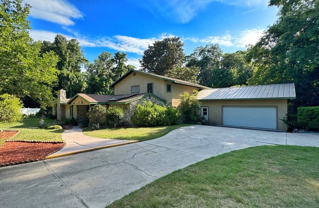 La Casona: Spacious 6-bedroom house, outdoor pool, and new pickleball court!