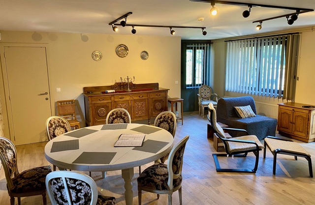 La Chambre des Pairs, Châtelet de Barbençon