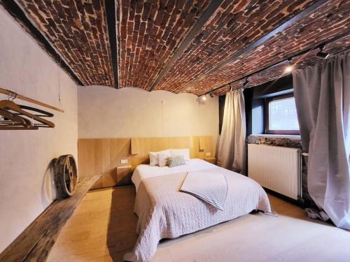 La Chouette BY OUT & LODGE