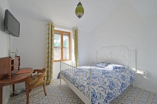 La Cigale - Vieux Village - Charmante Maisonnette climatisée avec Jardin