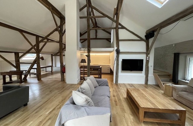 La Clairière, large loft under the framework