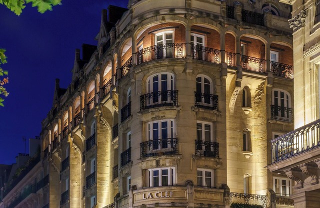 La Clef Louvre Paris by The Crest Collection