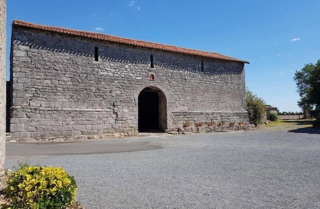 La Commanderie casa 4 personas 10 kms Puy du Fou