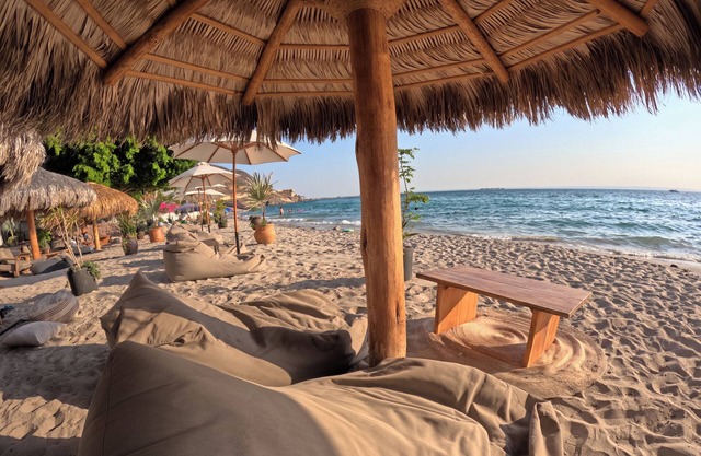 La Concha Beach Hotel & Club