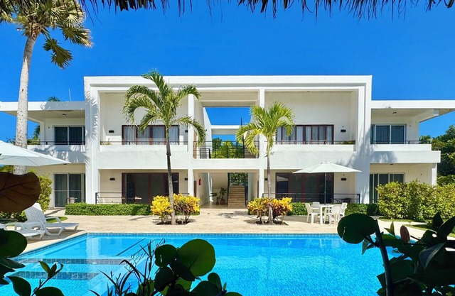 La Curadina Encuentro Surf Resort