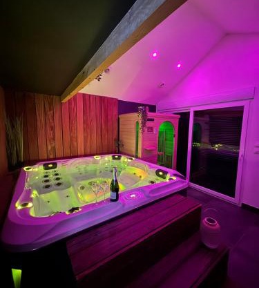 La dépendance chambre de charme & SPA privatif