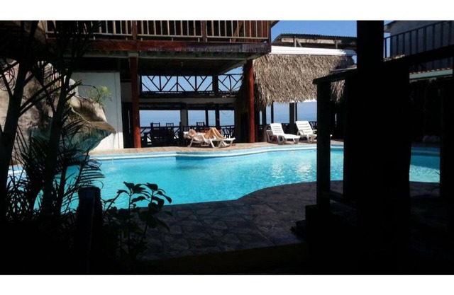 La Delphina Bed and Breakfast Bar and Grill Twin Room