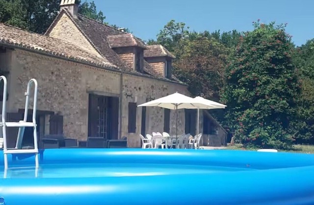 Casa de vacaciones 'La Faneuse' con piscina privada, terraza privada y Wi-Fi