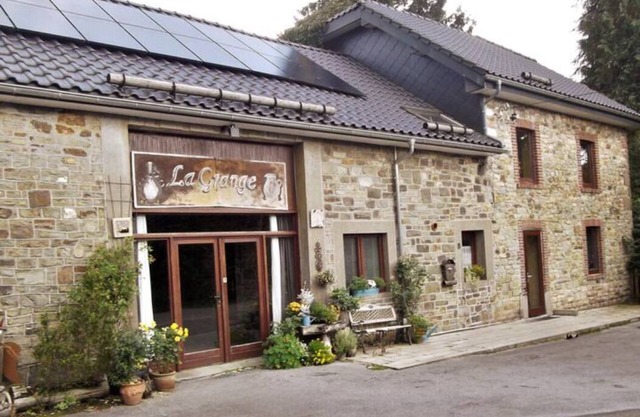 La Grange- Historic flair and modern comfort in the midst of nature