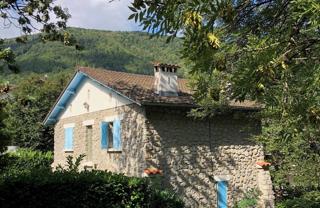 La Huchette, your refuge in every season