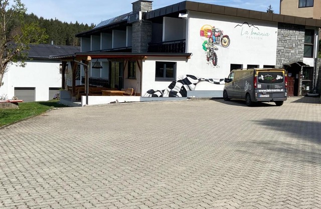 La Irmania Pension