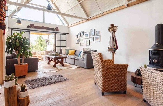 LA JINCA; LOVELY VALLE DE BRAVO FARMHOUSE