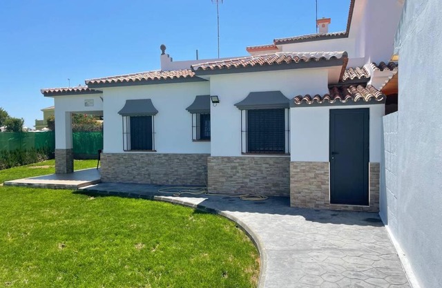 La Juli, Exclusivo chalet nuevo, de lujo