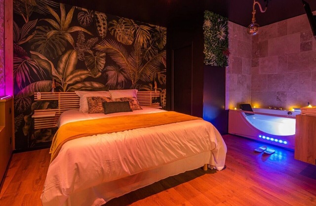 La Jungle Room ~ Romantic ~ Balneo