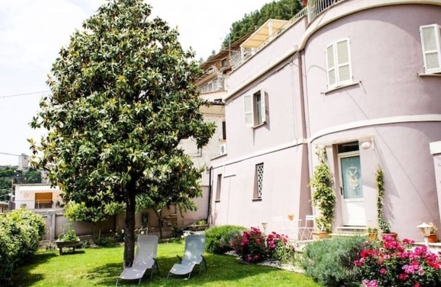 La Magnolia Apartments as at home