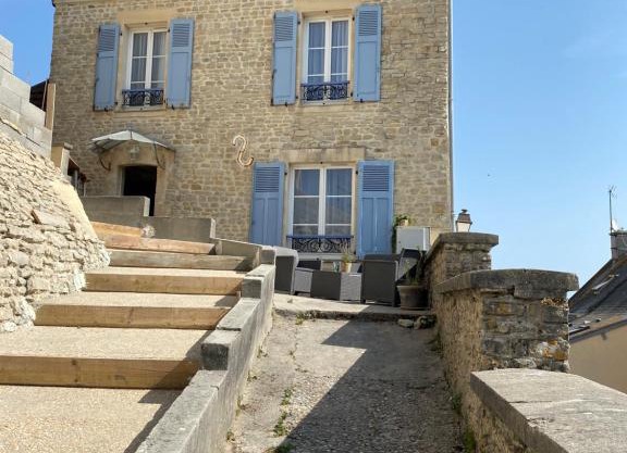 La Maison Bleue