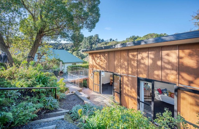 La Maison de Manu Waiata - Akaroa Holiday Home