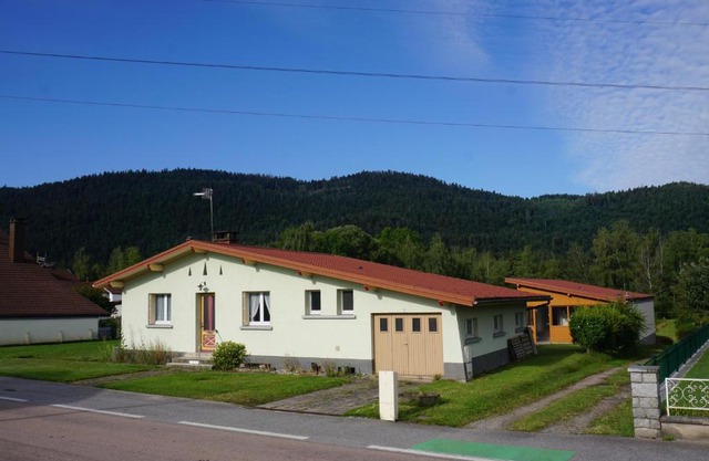 La maison et l'étang - grand terrain privé