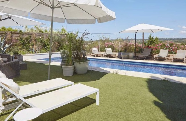 La Maison Francaise - Villa con piscina cerca de Pézenas