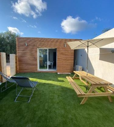 La Maisonnette T2 charmant jardin parking La Cadière d'Azur 1 à 4 personnes