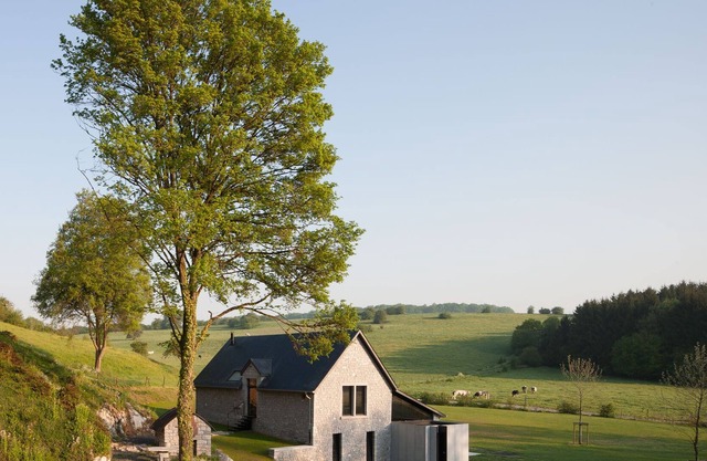 La Micheline, casa de diseño aislada con vistas a los campos, entre Dinant y Namur
