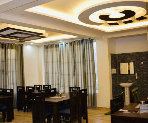 La Monal Hotel