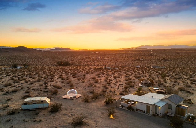 La Noche | Secluded~ Breathtaking Sunsets~ Boho~