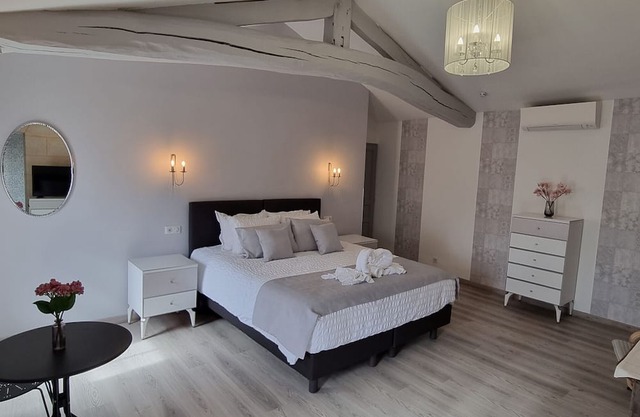 La Pépite piscine, massage et spa