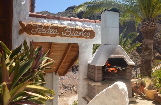 La Piedra Blanca