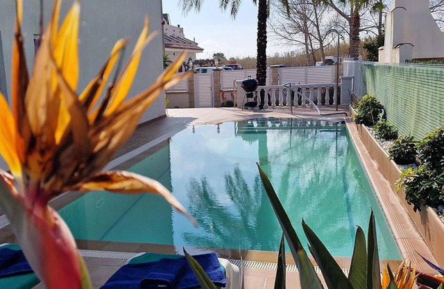 "La Pinya"@MARISOL: 500m de la playa, piscina privada, A/C, WiFi, playa para perros.