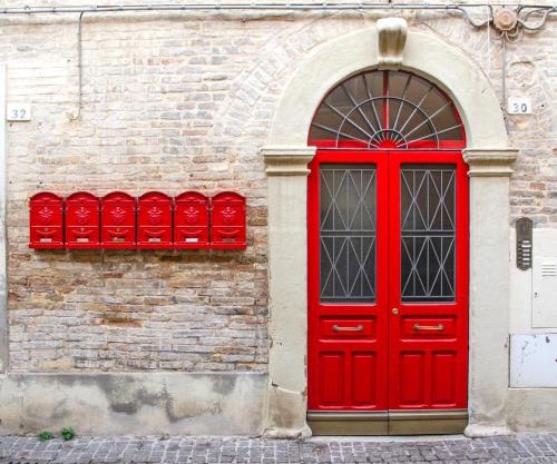 LA PORTA ROSSA