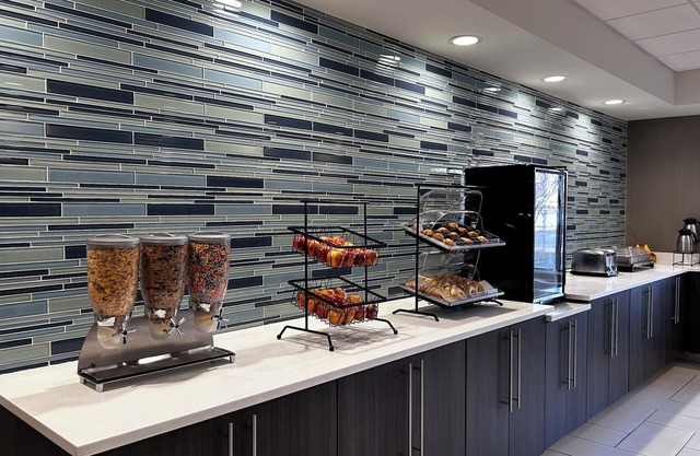 La Quinta Inn by Wyndham Columbia SE / Fort Jackson