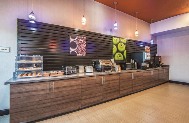 La Quinta Inn & Suites by Wyndham Guthrie