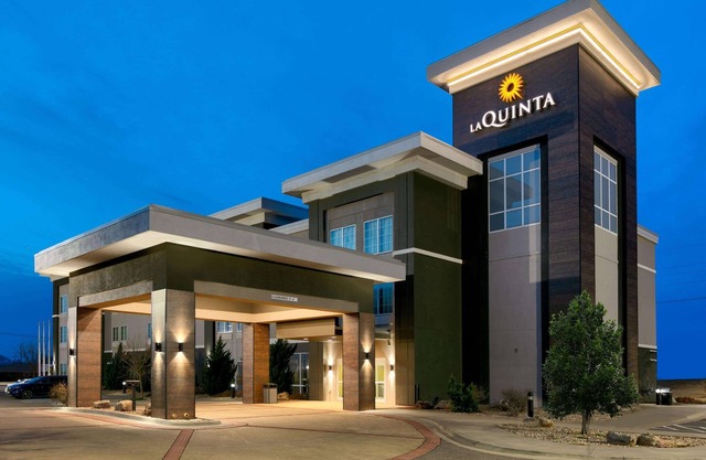 La Quinta Inn & Suites by Wyndham Clinton Historic Route 66