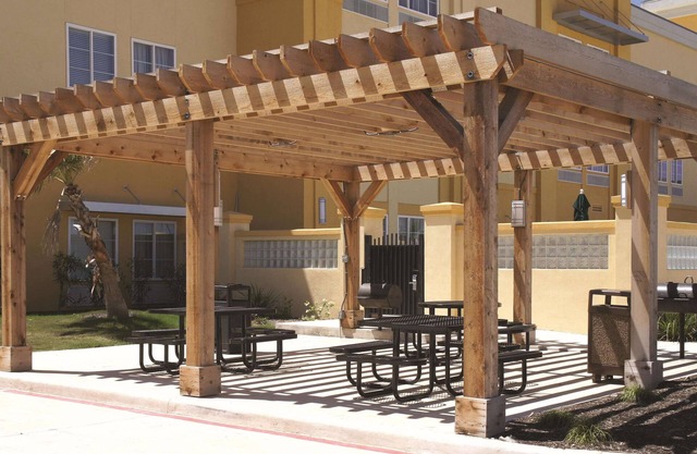 La Quinta Inn & Suites by Wyndham Cotulla