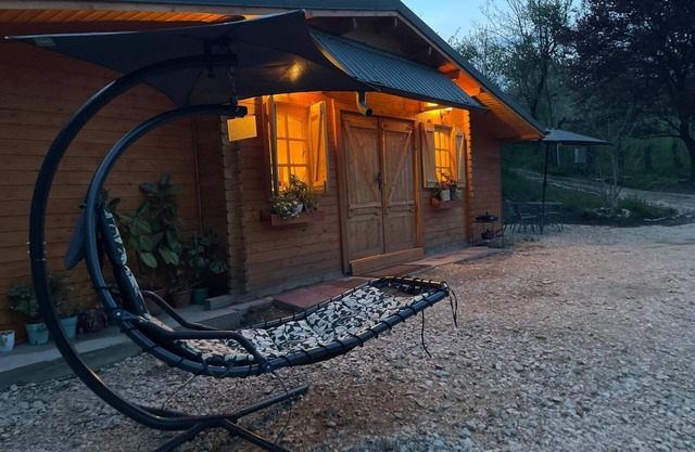 La Râu-At the River - Fairytale cottage - 2 Private Chalets, Forest, 1 Ha