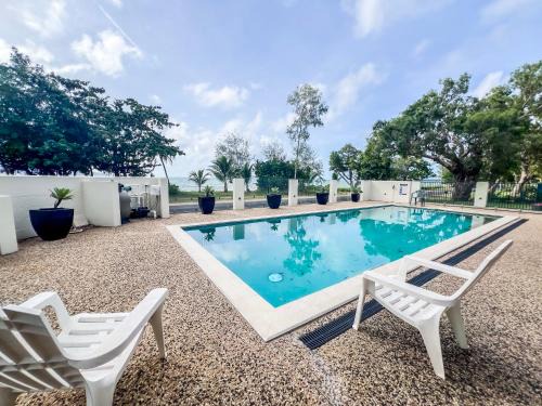 La Riviera One - Coastal Lifestyle - Three Bedroom