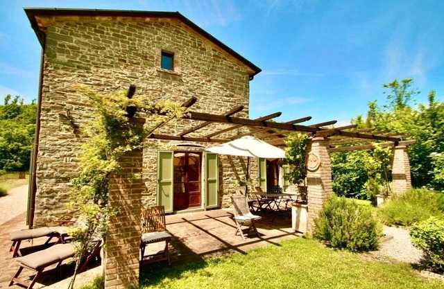 La Rondinaia: 3 dormitorios, 3 baños, piscina privada muy bien presentada, wifi gratuito
