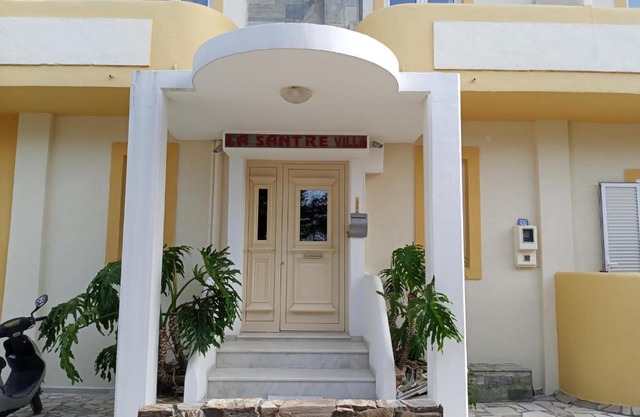 La Santre Villa