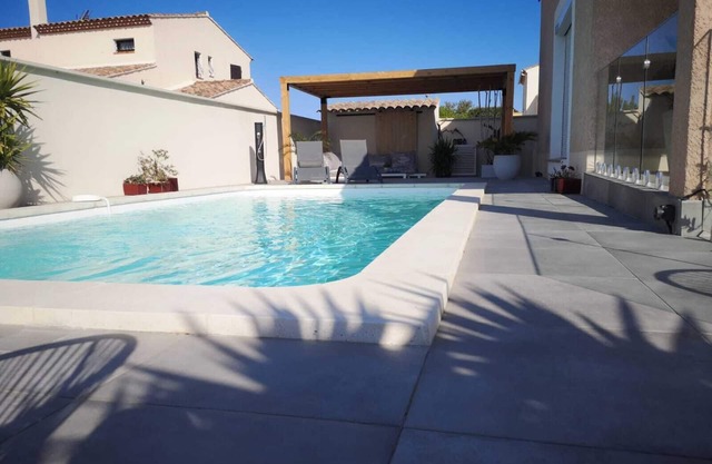 Casa de la saunier, descubrimiento de la naturaleza, relajación, playa y piscina.