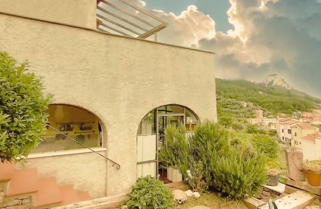 LA SBILENCA - Typical Ligurian house