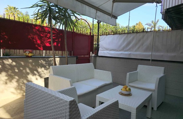 "La Spiaggetta" by the sea, in private and central area in Santa Tecla