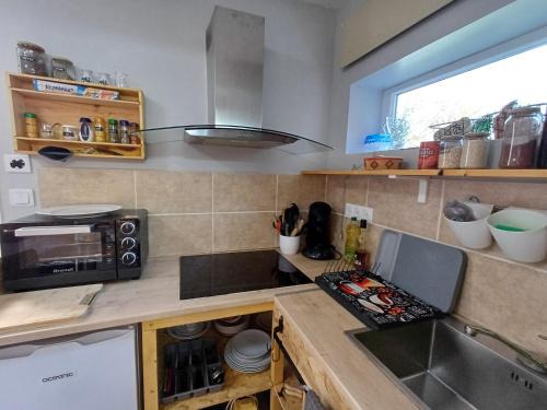 La Studette d'Eve 10m2, Grand parking et terrasse 18m2