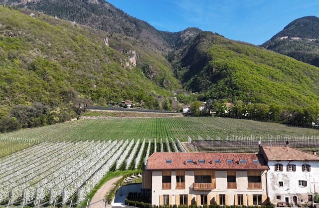 La Torre - Appartamento quadrilocale al piano attico in stile rustico