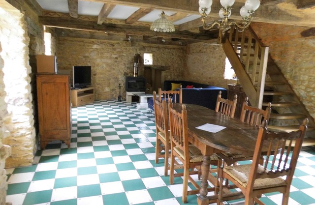 La Toupine en Périgord Noir - casa rural de 3 dormitorios con terraza y piscina