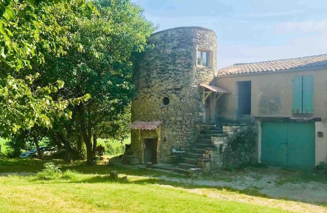 La Tour de la Bastide des Fontaines