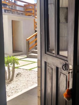 La Tozi Hotel
