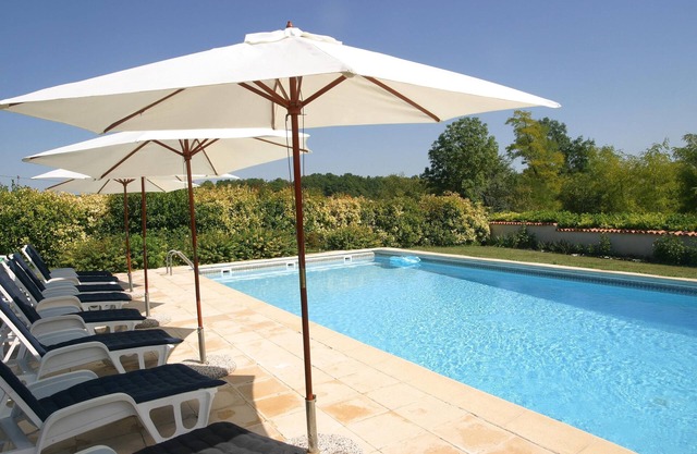 La Vallée - piscina privada climatizada, Spa, Sauna & Pizza Horno