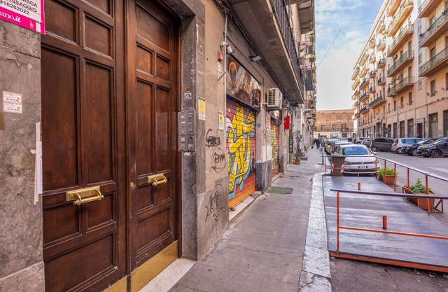LA VECCHIA PALERMO