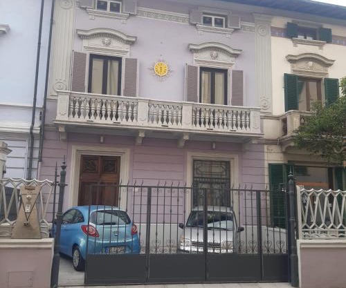 la villa dell'orologio